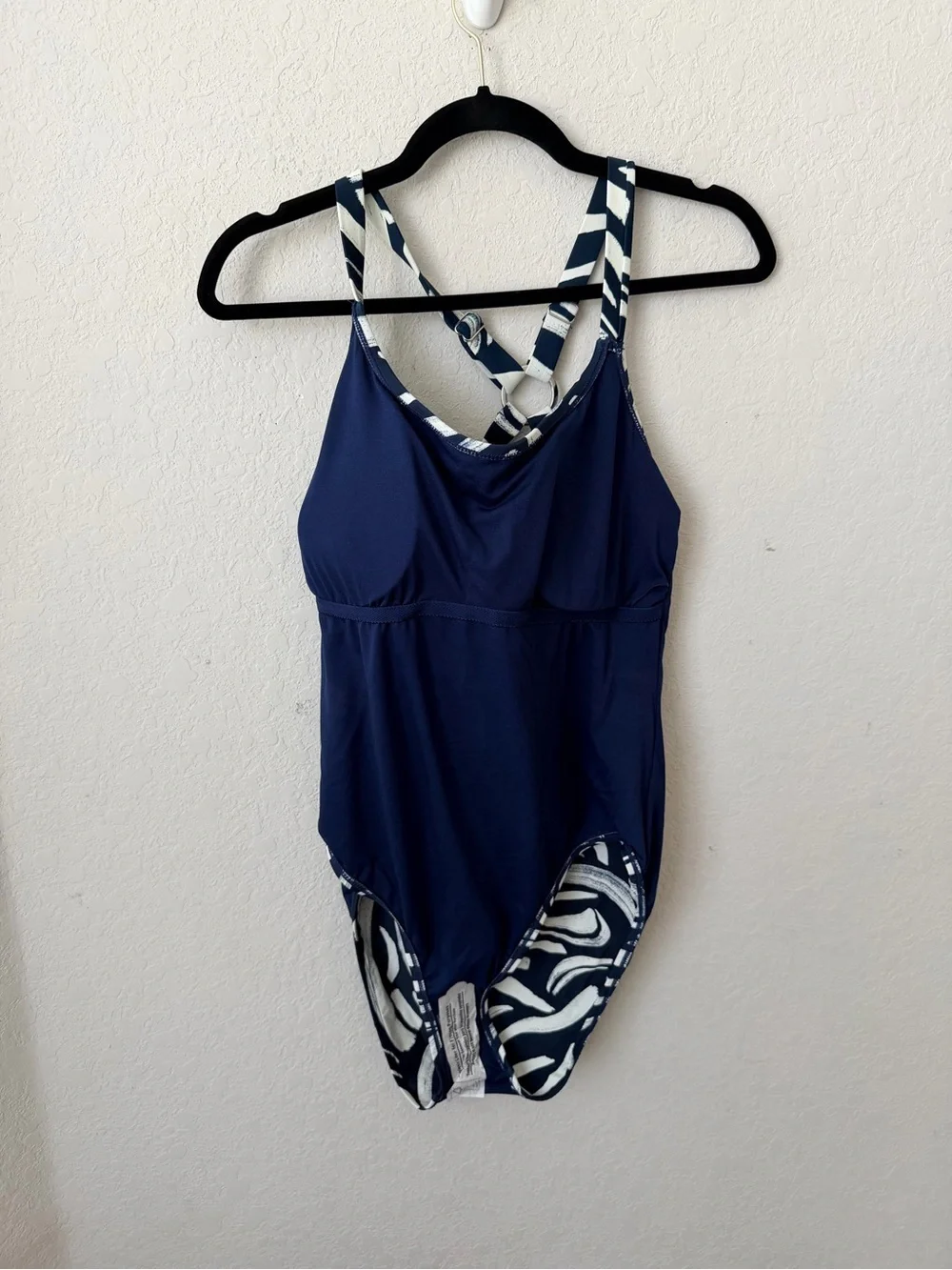 Hurley Blue & Cream Swirl-Print One-Piece Swimsuit Size XXL
